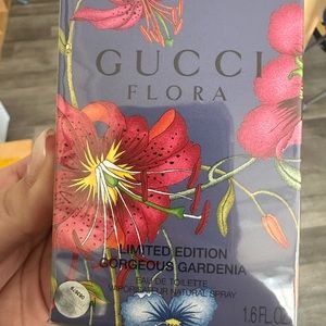 Gucci Flora Gorgeous Gardenia perfume
